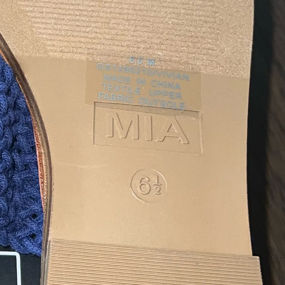 MIA Women's Vivian Crochet Sandal Women’s size 6.5 beautiful blue - Image 5