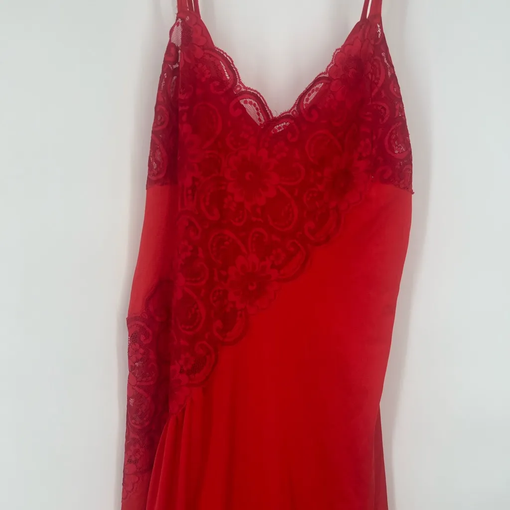 Vintage nightgown slip dress made in the USA Vibrant Red Nylon Garment size M Size M - Image 2