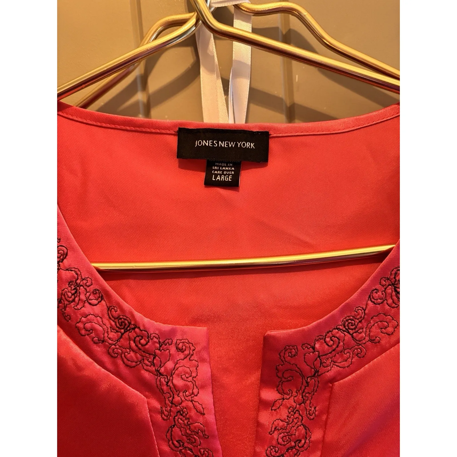 NWT Jones New York Satin Pajamas 2 pc Set Top Pants Lounge Set Embroidered Large - Image 4