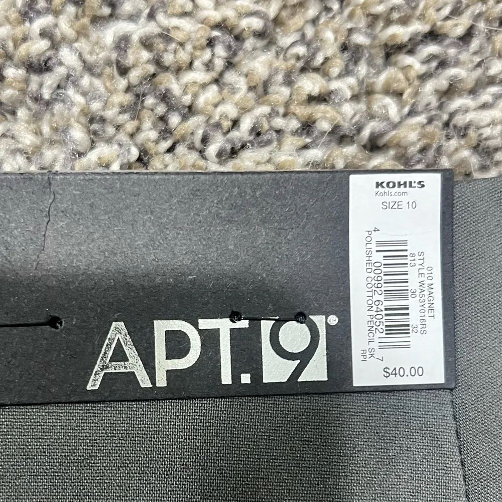 Kohl's Gray Knee - Image 4