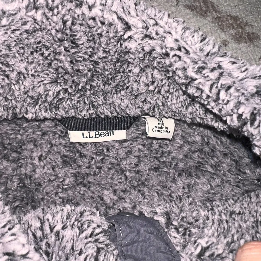 L.L. Bean Fuzzy Pullover Gray Medium - Image 4