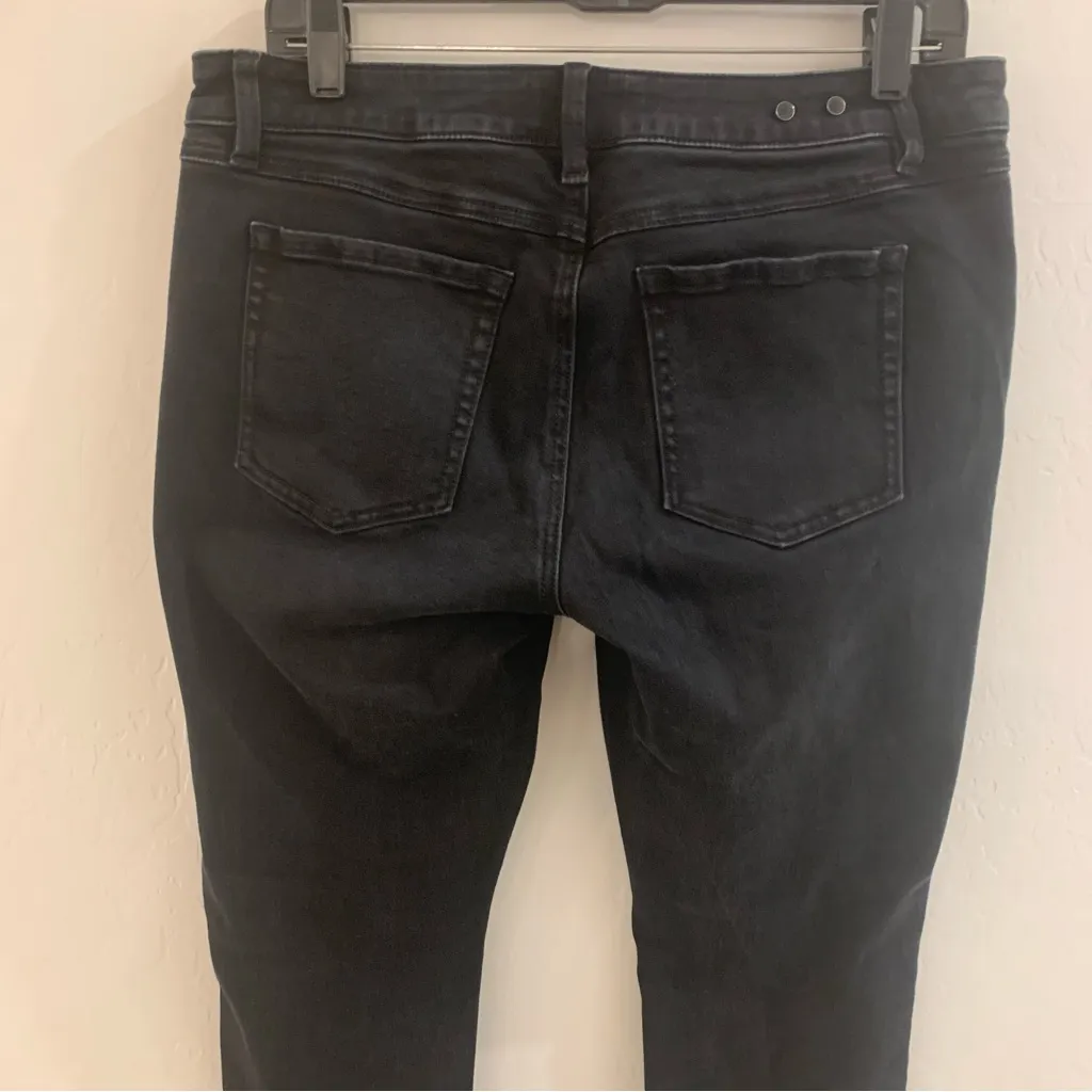 EUC CAbi Slim Boyfriend Distressed Black Wash Jeans Style 3387 Size 6 - Image 9
