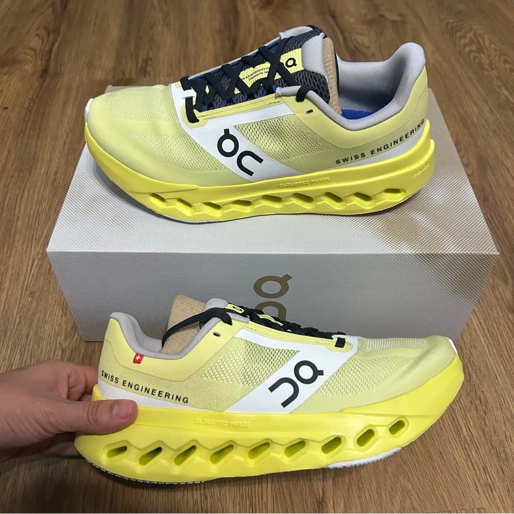 ON CLOUDSURFER limelight white running athletic training lace up shoes sz 7 new - Image 8