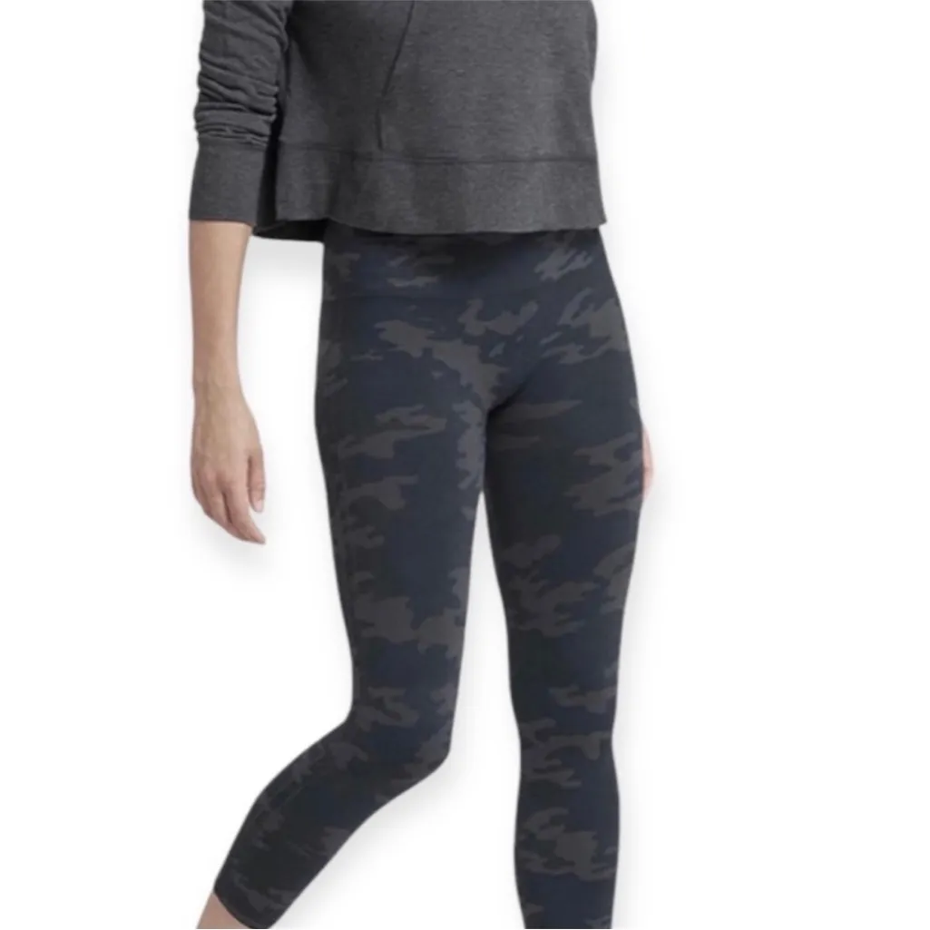 SPANX Look At Me Now Seamless Shapewear Leggings Size Medium New - Image 4