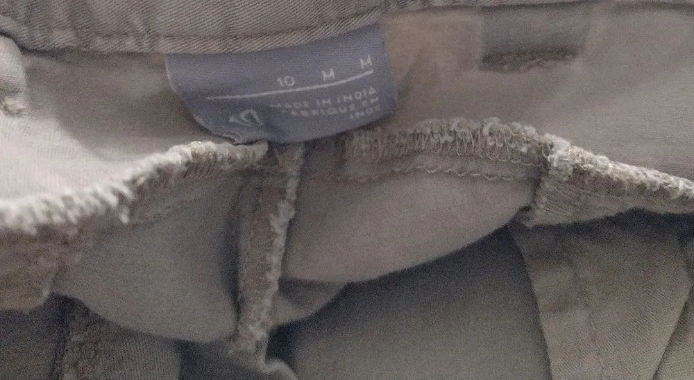 Nike  ACG khaki shorts - Image 4