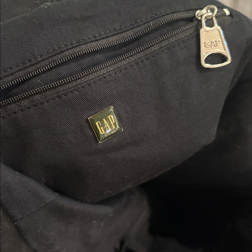 Large Gap tote with leather braided handle - Image 3