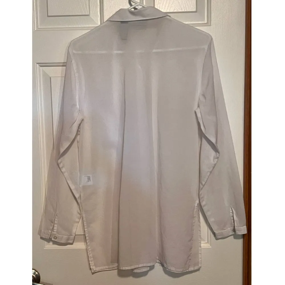 Liz Claiborne Liz Sport White Button Front Light Weight Floral‎ Blouse Size L - Image 2