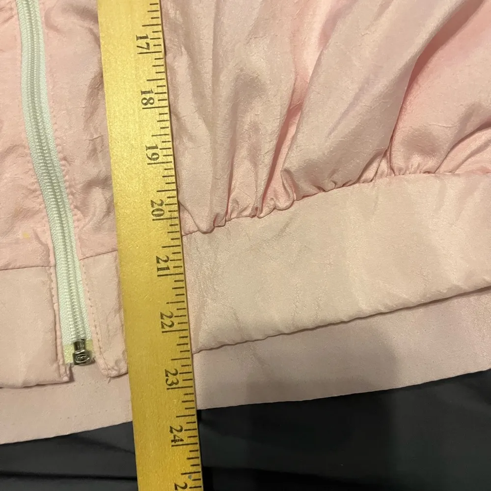 Reebok vintage pink and blue windbreaker size medium - Image 8