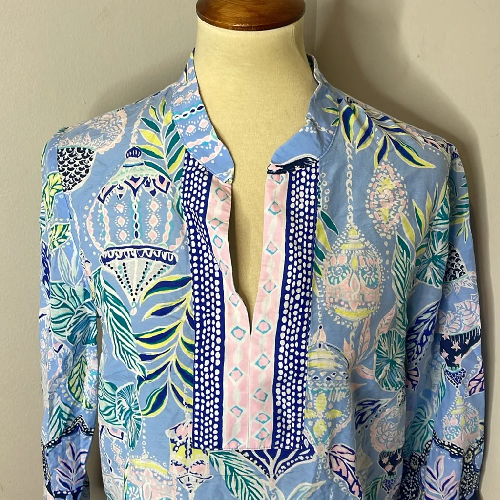 Lilly Pulitzer Asani Tunic‎ Top Blue Peri Lapis Lanterns Silk Blend Blouse - Image 7