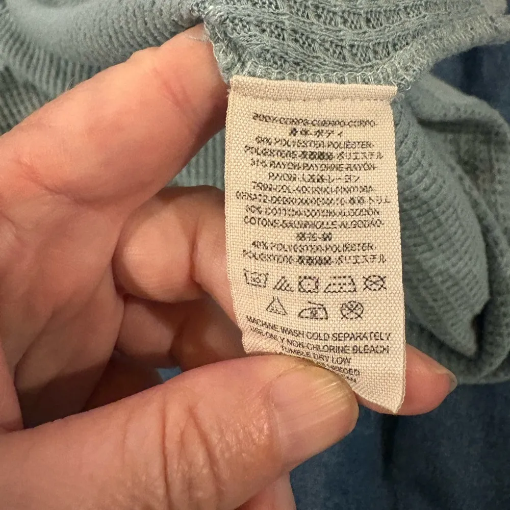 Free People We The Free Must Have waffle henley top shirt sz M teal - Image 5