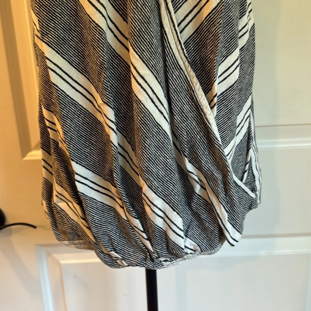 ALYA sleeveless crisscross wrap style blouse - Image 3