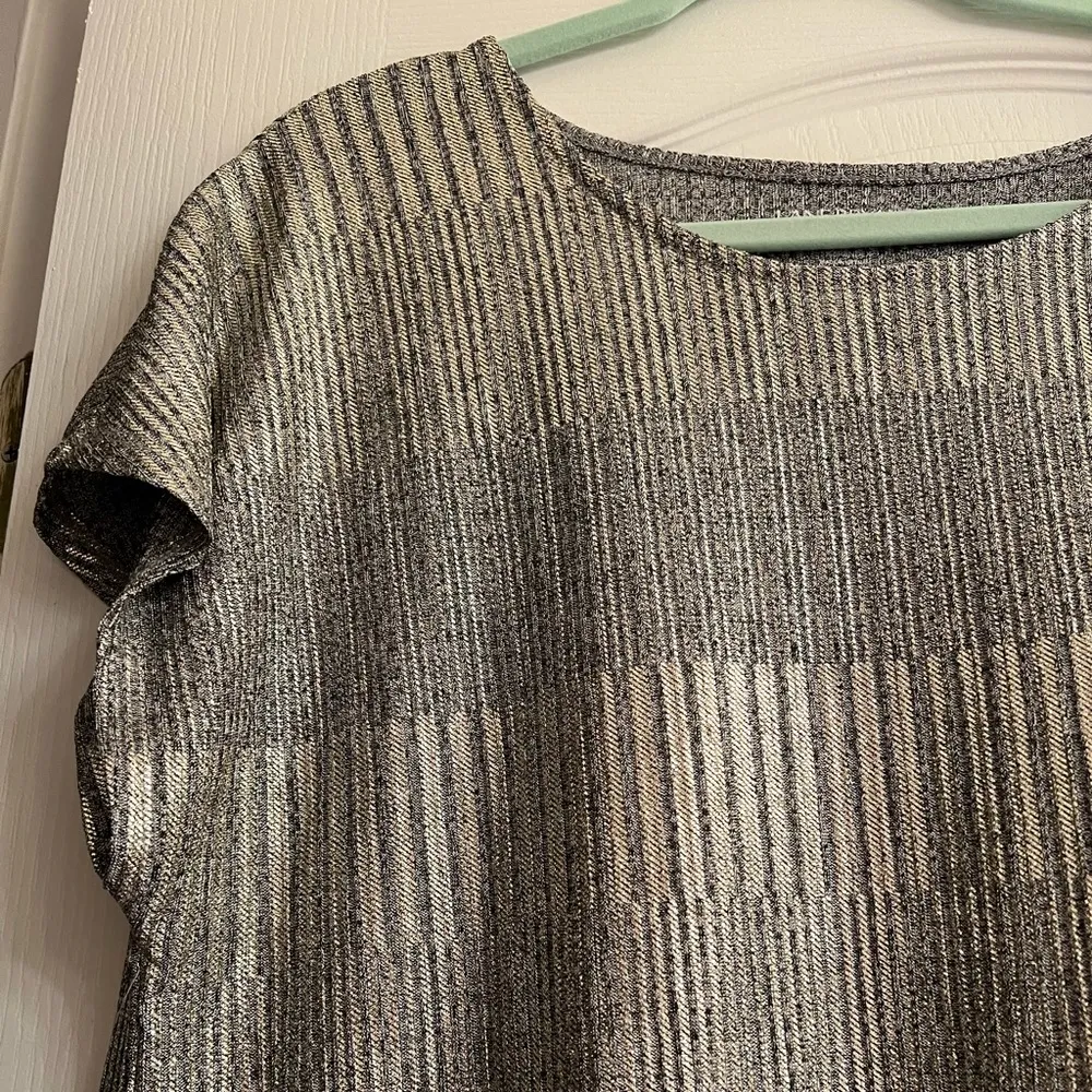 Lane Bryant Silver & Gold Metallic Christmas Holiday Tee Blouse - size 14/16 - Image 6