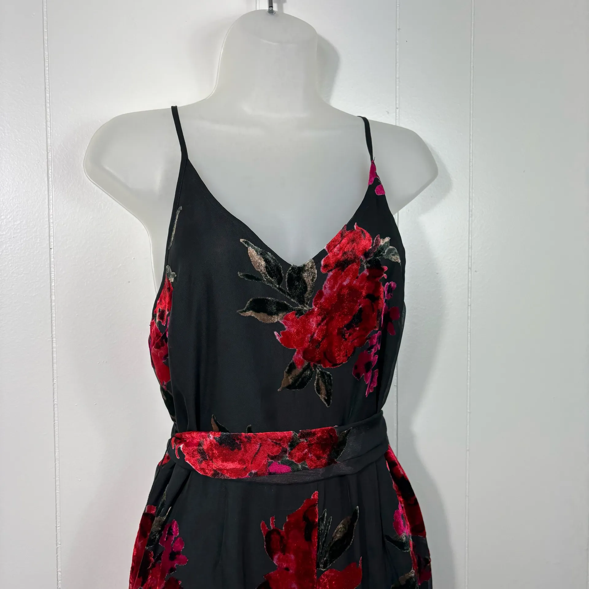 Anthropologie Ett:twa Red Black Floral Velvet Burnout Waisted Jumpsuit Romantic - Image 4