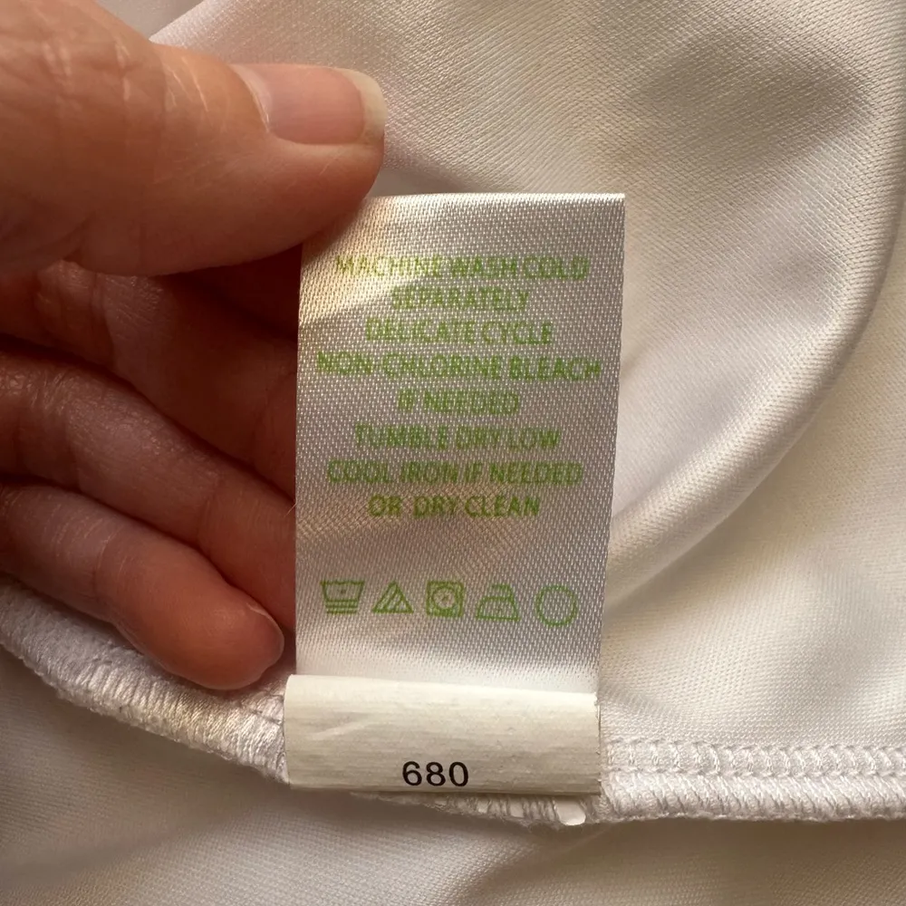 Lilly Pulitzer La Fortuna Off-The-Shoulder Dress in Resort White Size Medium - Image 13