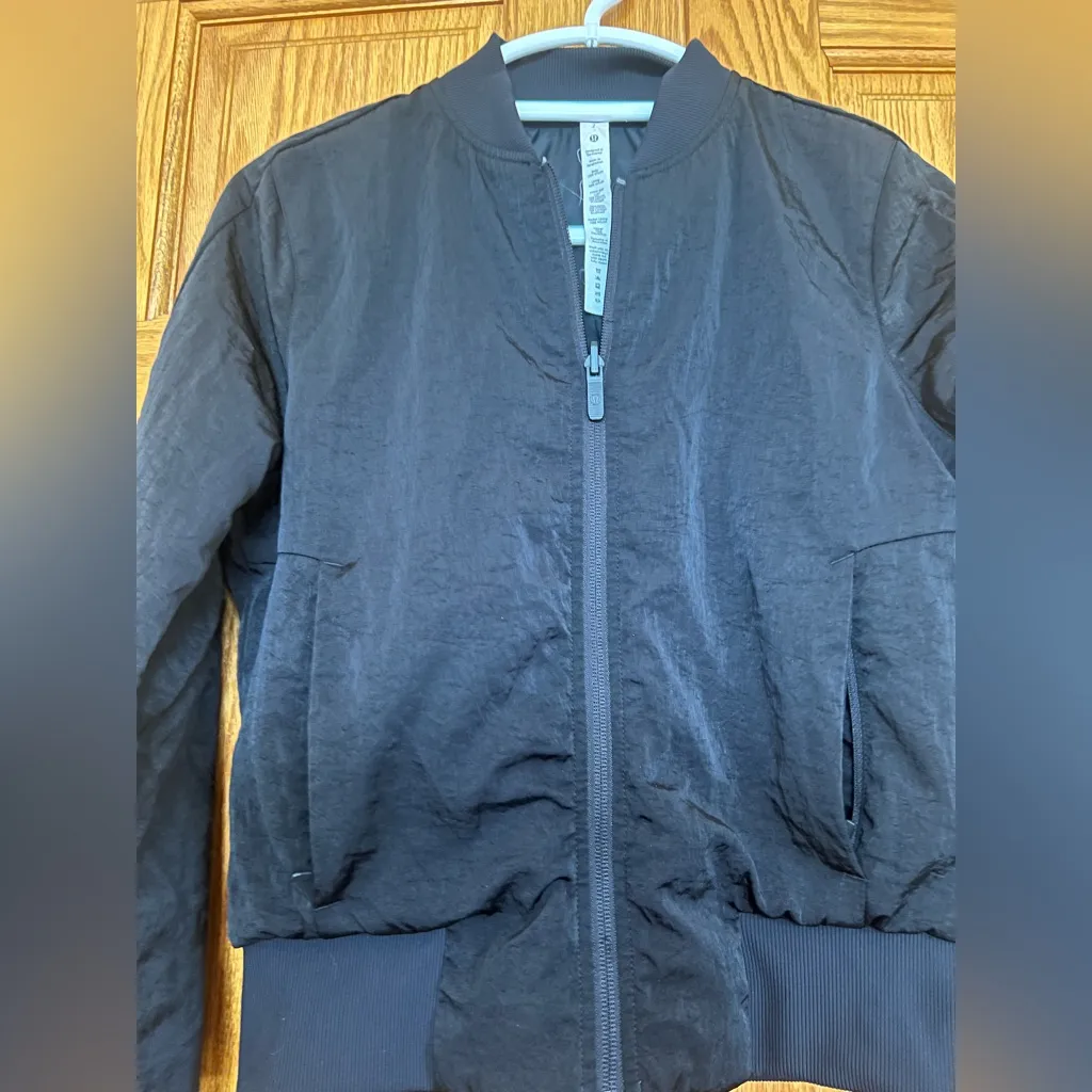 Lululemon - Windbreaker/Bomber Jacket - Image 4