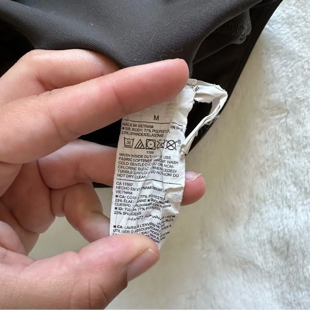 Old Navy Active Powersoft Joggers Women’s Size Medium - Image 3