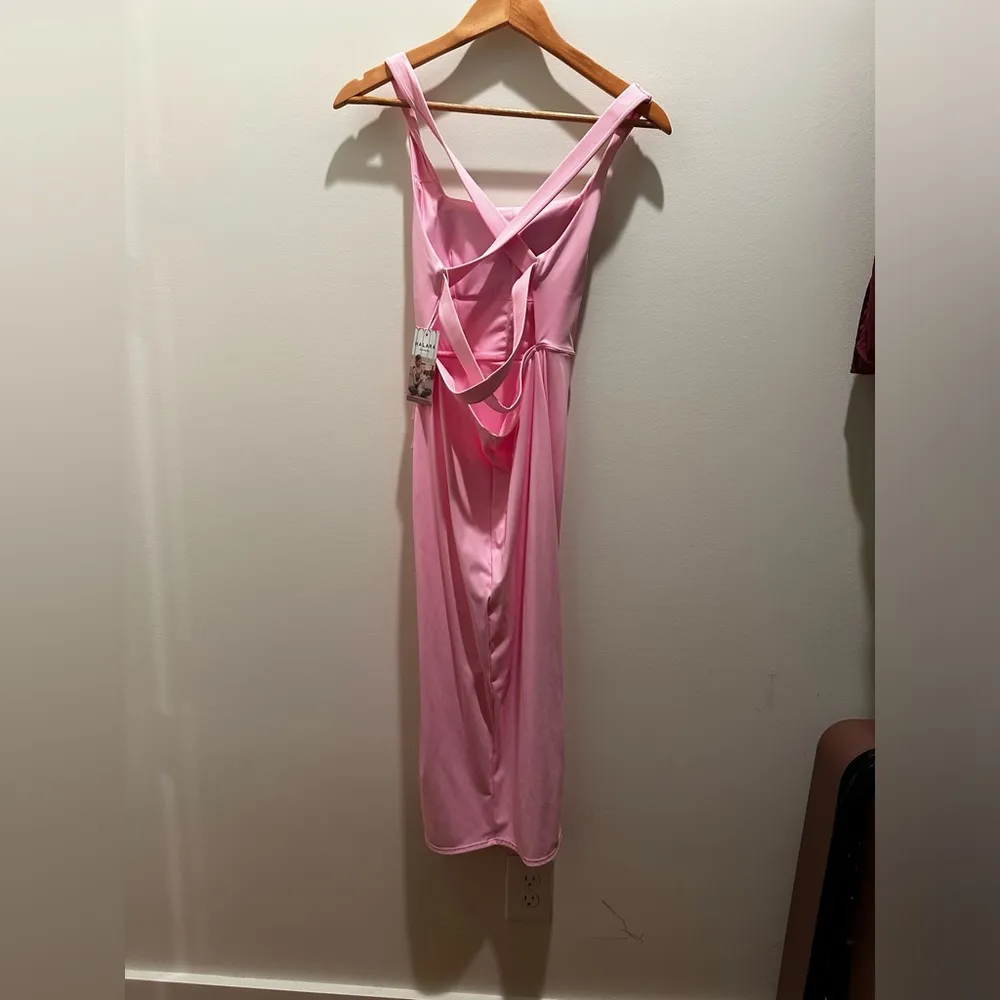 Halara Bodycon Dress - Image 5