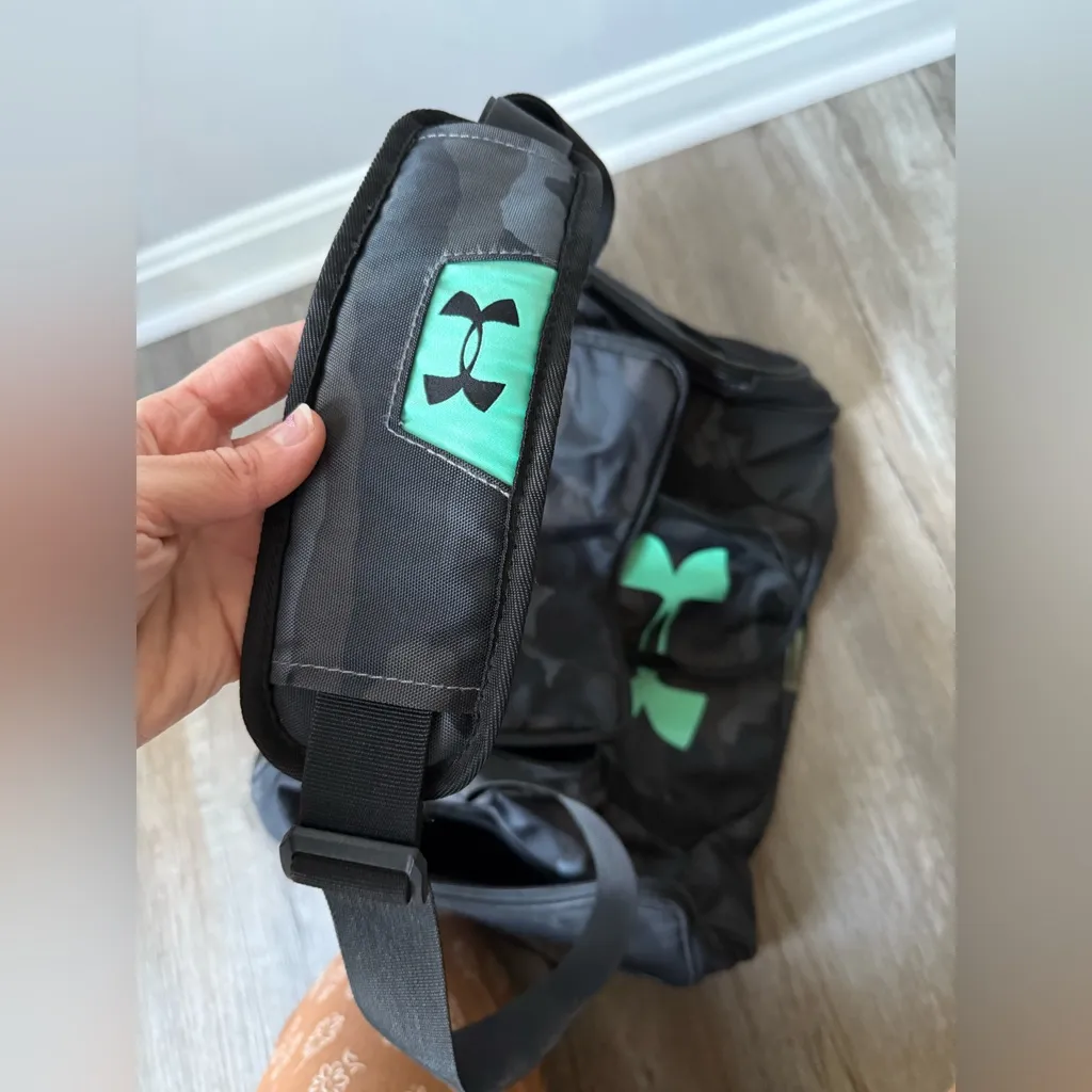Under Armour Black Gray Camo Duffel Bag Green Multi Color Mini Gym Bag Travel - Image 4