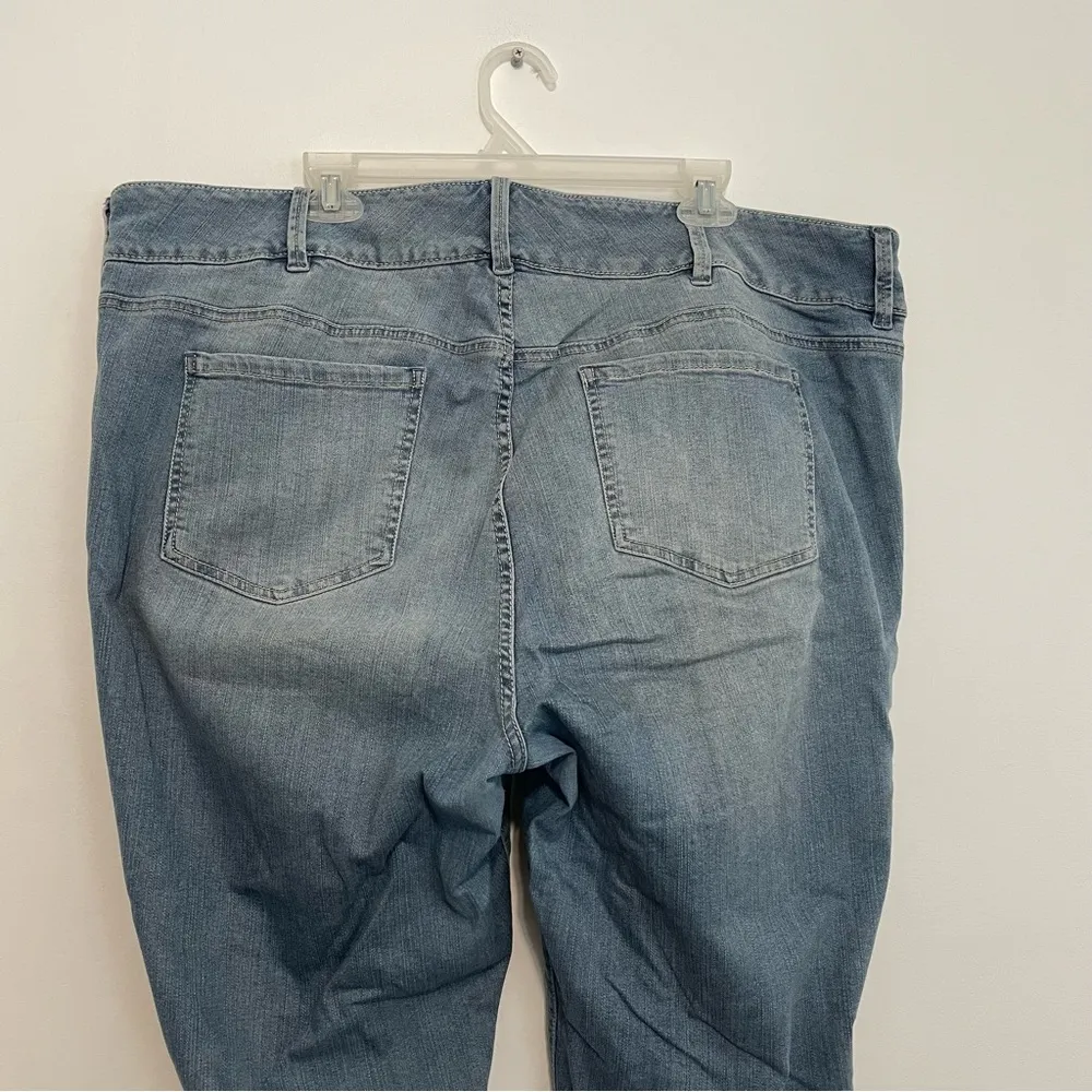 TORRID Plus Size Premium Stretch Light Wash Jegging Mid Rise Jeggings Jeans 24 R - Image 13