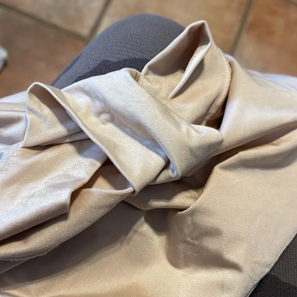 SPANX suit your fancy removable straps mid thigh bodysuit - Image 7