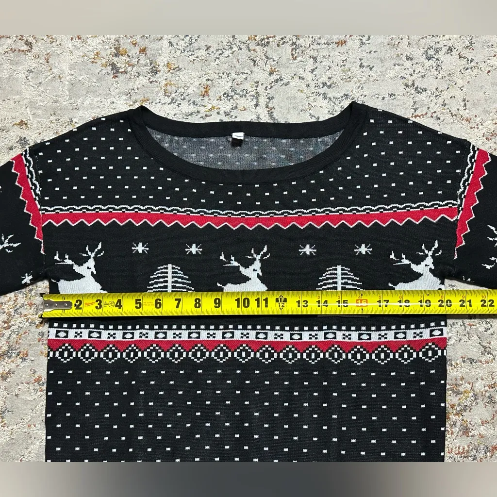 CHRISTMAS Winter Sweater size Large Black Red soft stretchy - Image 7