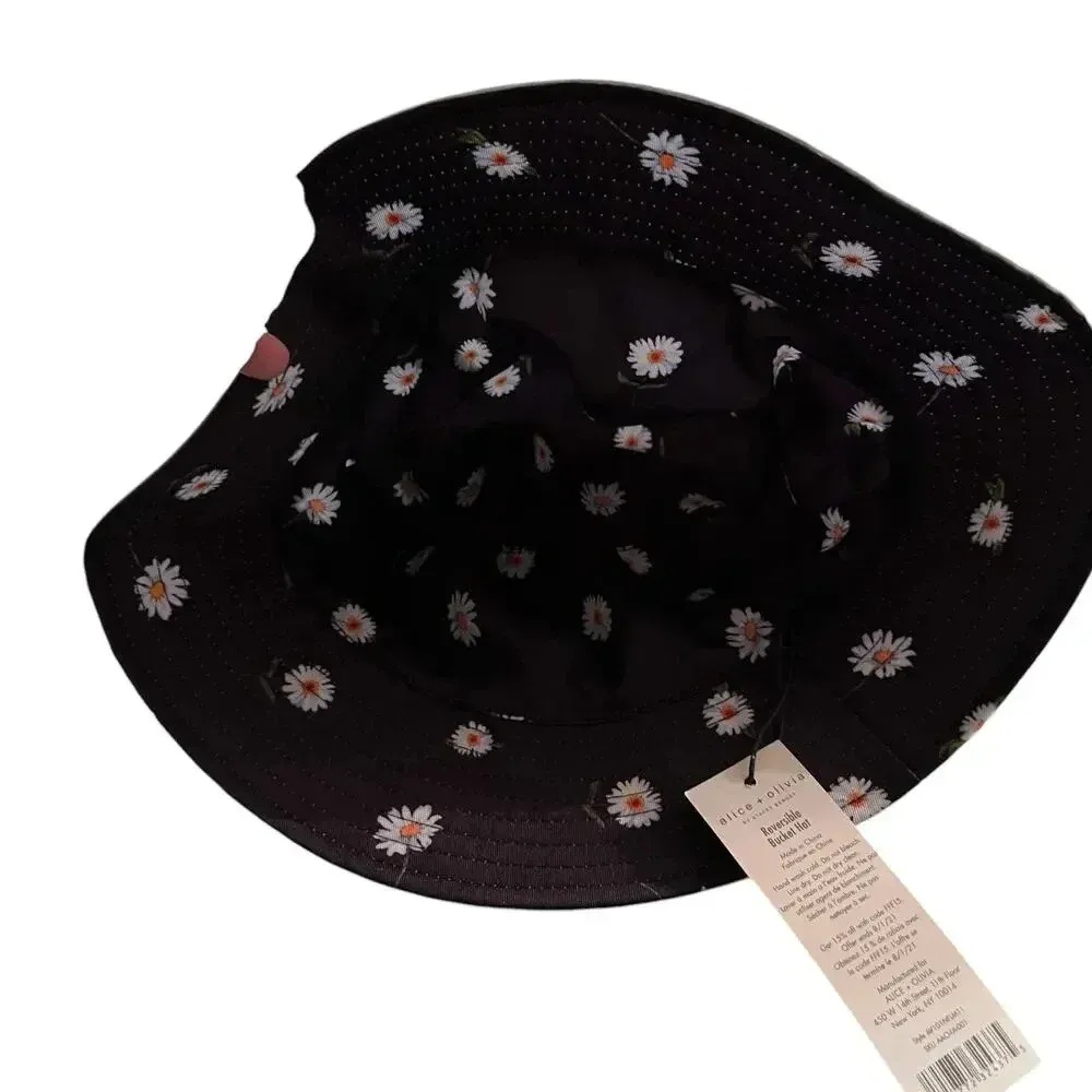 Alice + Olivia Gray Bucket Hat White - Image 7