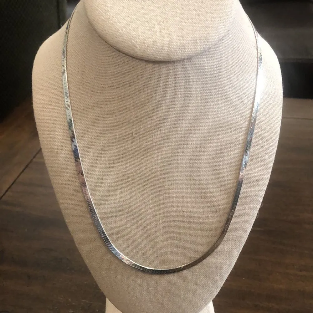 Vintage Sterling Silver Herringbone Necklace - Image 8