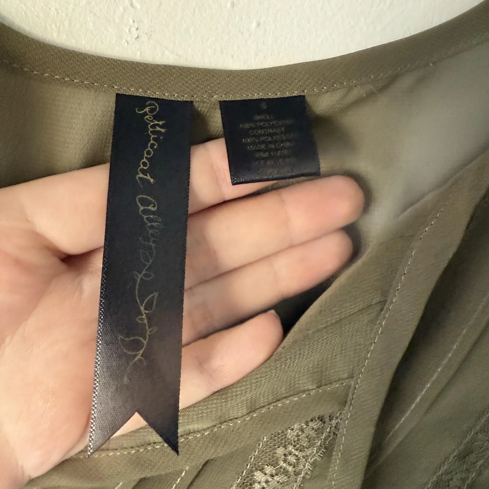 Petticoat Alley Blouse Womens Small‎ Olive Green Sheer Long Sleeve Boho Lace Top - Image 4