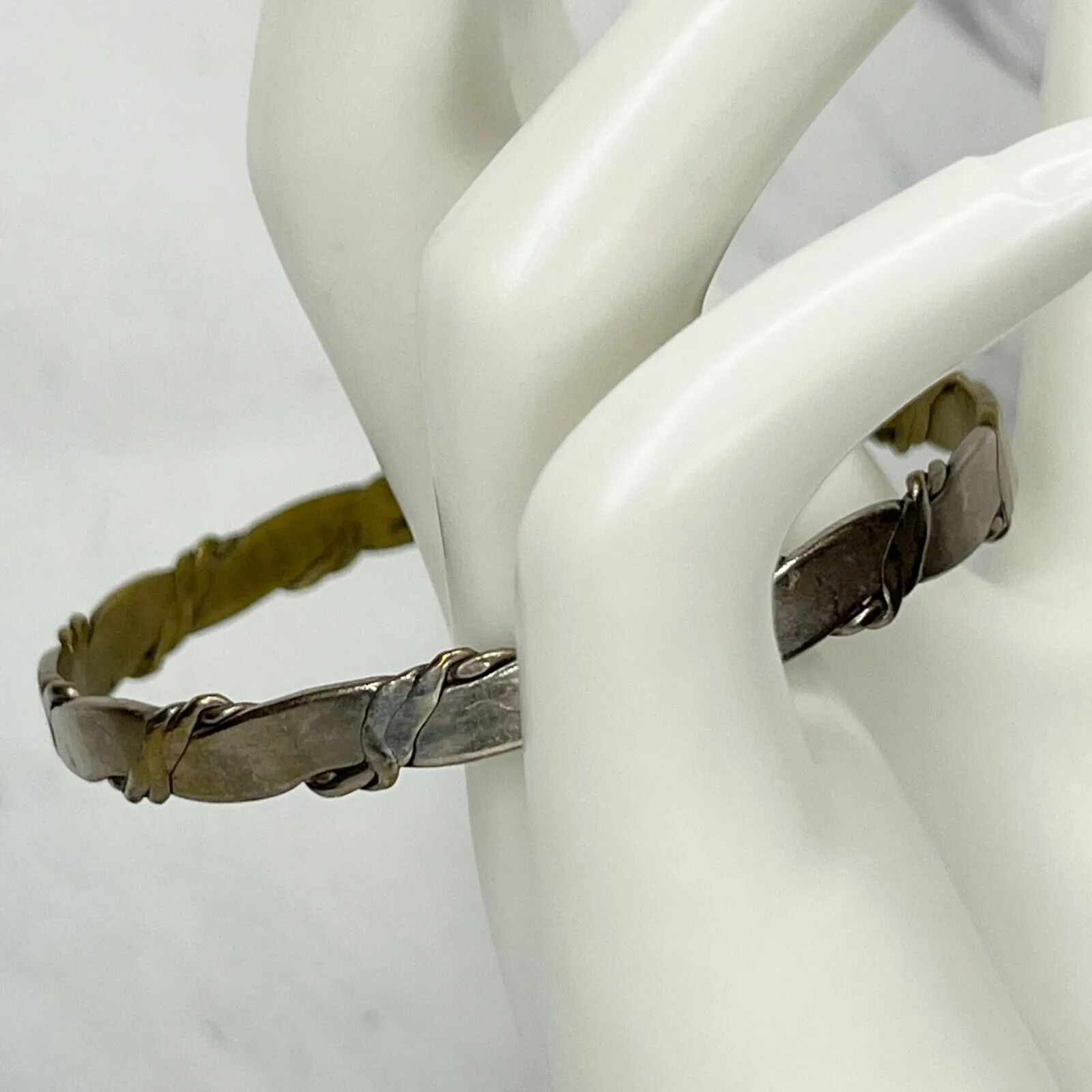 Vintage Mexico Silver Tone Braided Flat Bangle Bracelet ✨ - Image 6