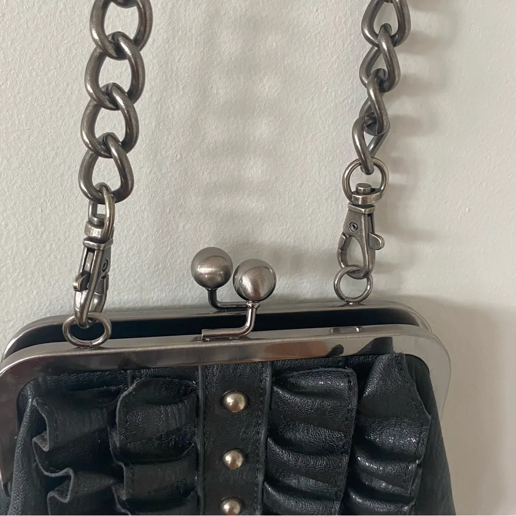 Jessica Simpson Black Crossbody Purse Shoulder Bag Leather Chain Strap - Image 6