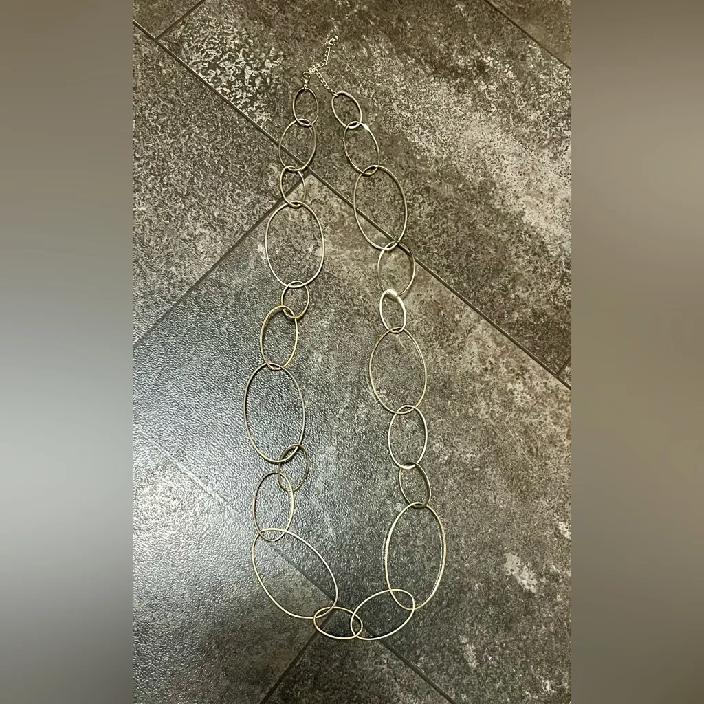 Big Gold Rings Necklace - Image 2