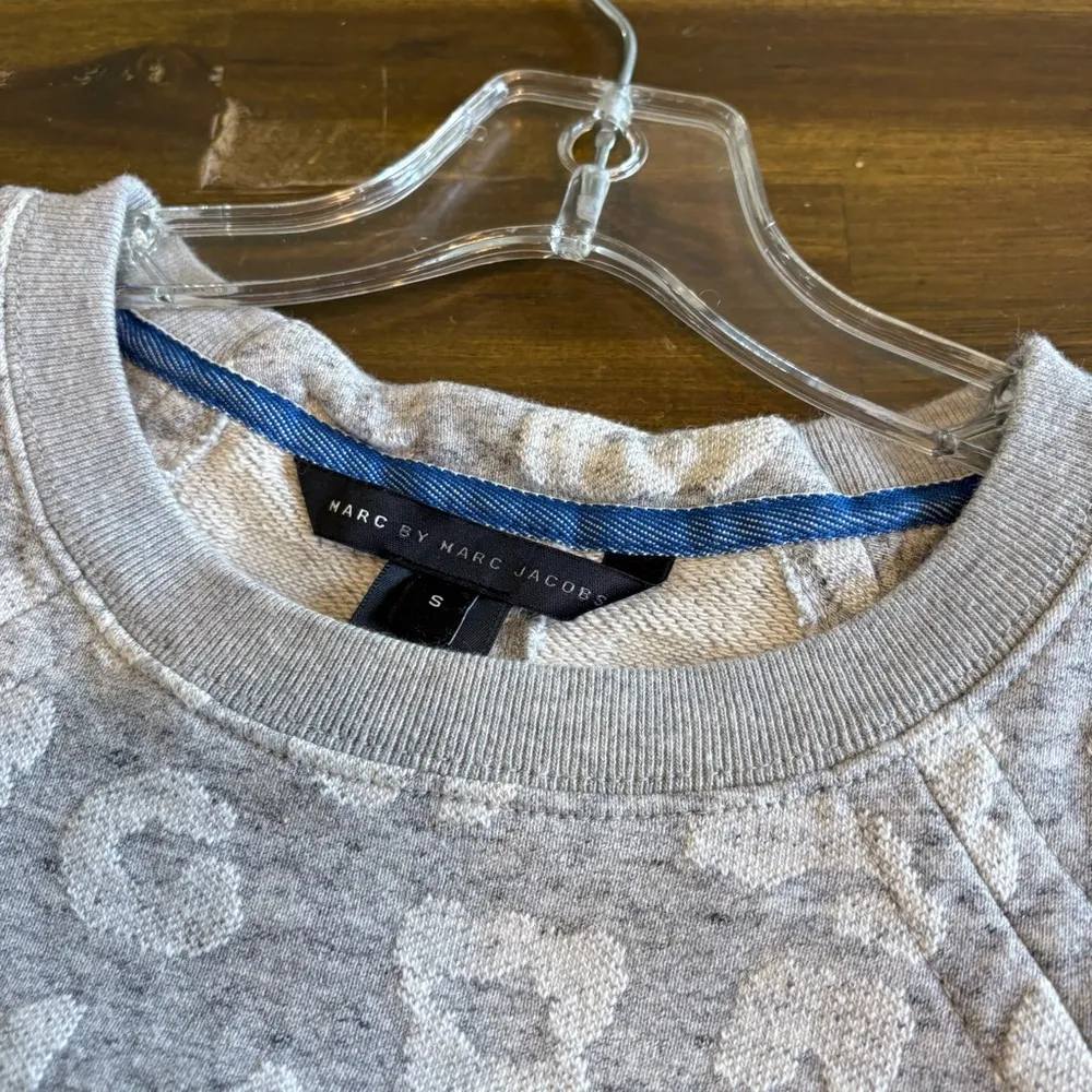 Marc by Marc Jacobs Leona Terry Leopard Print Mini Sweater Dress Light Grey - Image 7