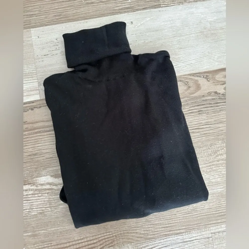 Women’s Black turtleneck / mock sweater xsmall Size XS - Image 5