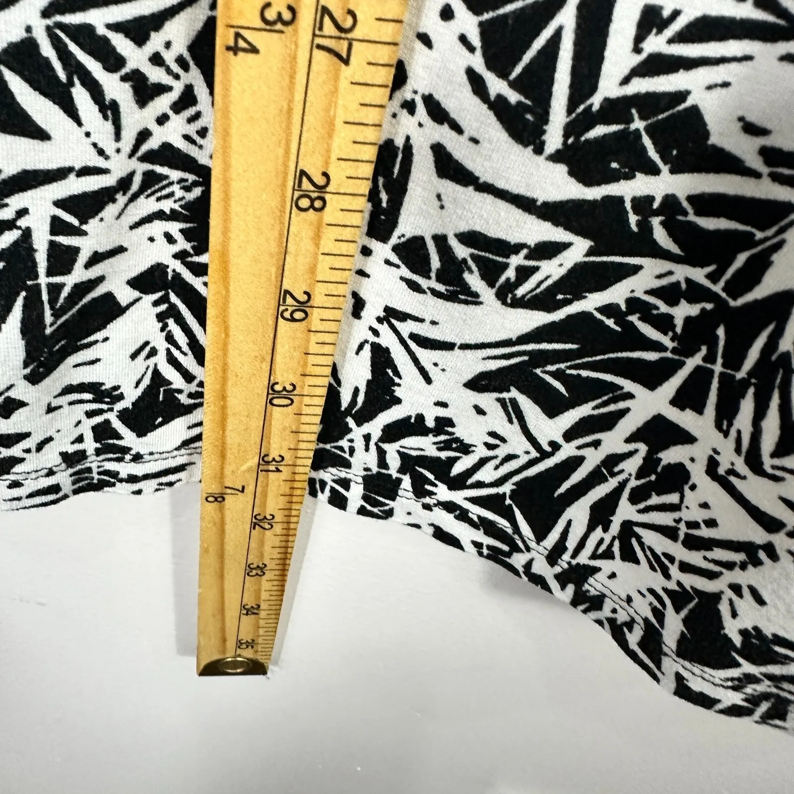 Lane Bryant Sleeveless Top Women 26/28 Keyhole Black White Print‎ Boho Resort - Image 3