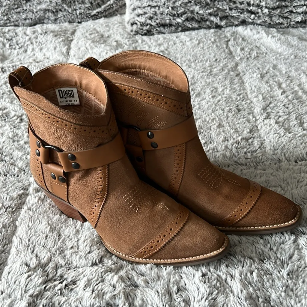 Dingo Gummy Bear Harness Western Fashion Booties Snip toe camel suede NWT size 8 - Image 11