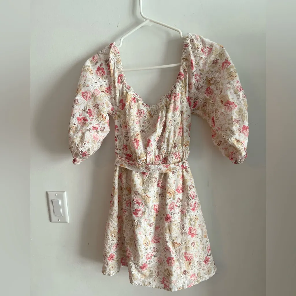 MINKPINK Cecile Mini Dress Size XS NWT Puff Sleeve Floral Eyelet - Image 13