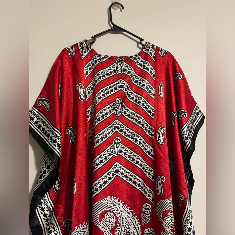 EUC Sante Classics Red and Black Paisley Kaftan One Size Size undefined - Image 7