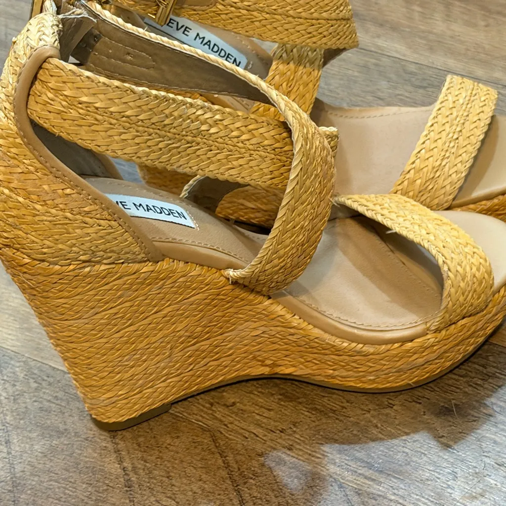 Steve Madden Haywire Woven Raffia Tan Wedges size 8.5 - Image 7