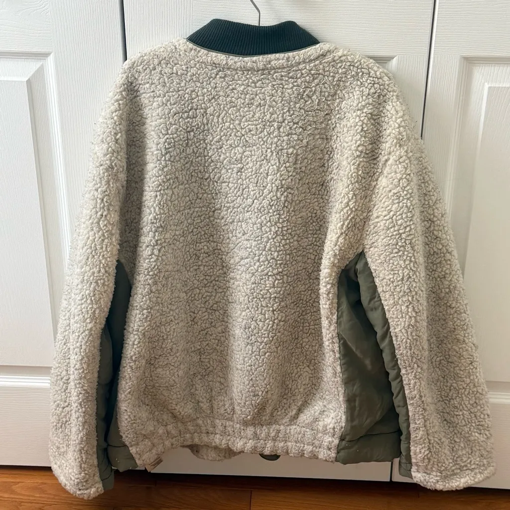 Free People We The Free Rivington Olive Green and Ivory Sherpa Jacket - Image 4