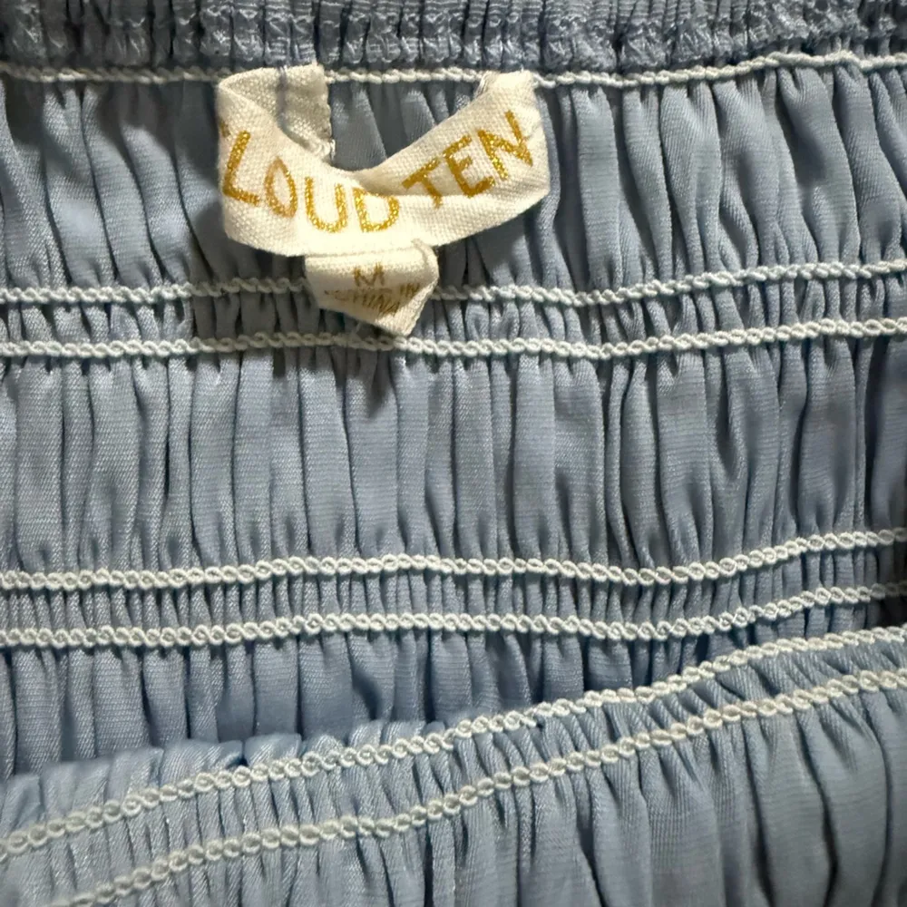 🎄Cloud Ten Sky Blue smocked Top - Image 2