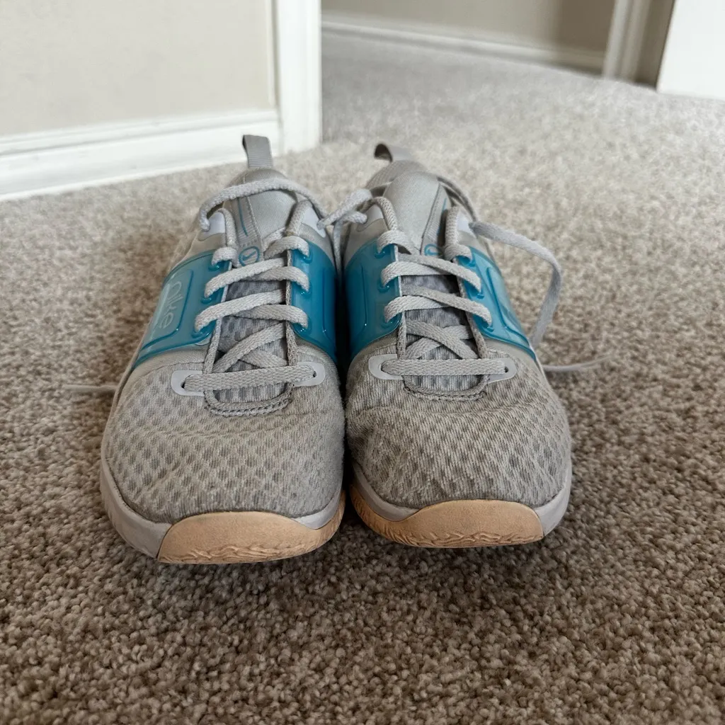 Nike Women's Renew In-Season TR 10 Training Shoes - Image 5