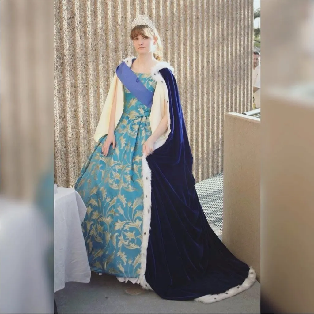 Handmade Russian court dress - Image 10