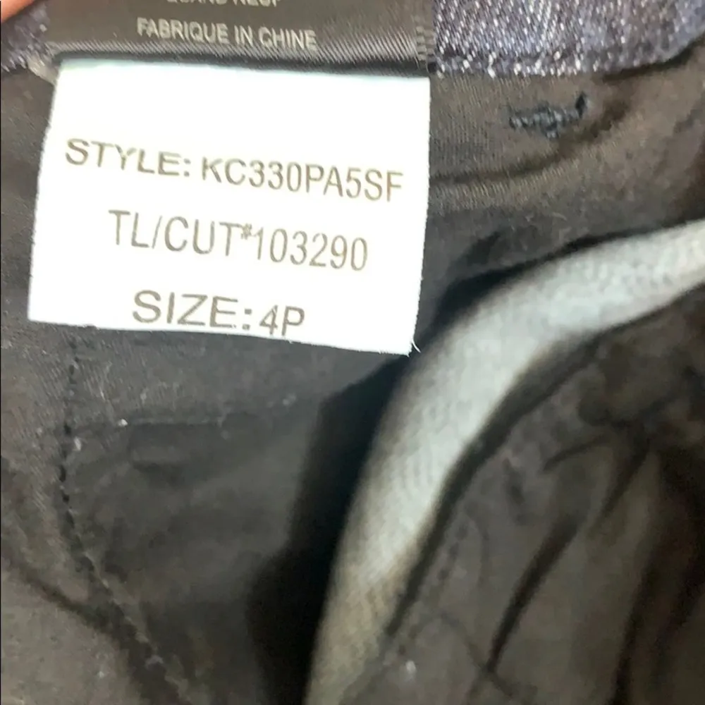 Kut From The Kloth Dark Denim Capri’s Jeans - Image 4