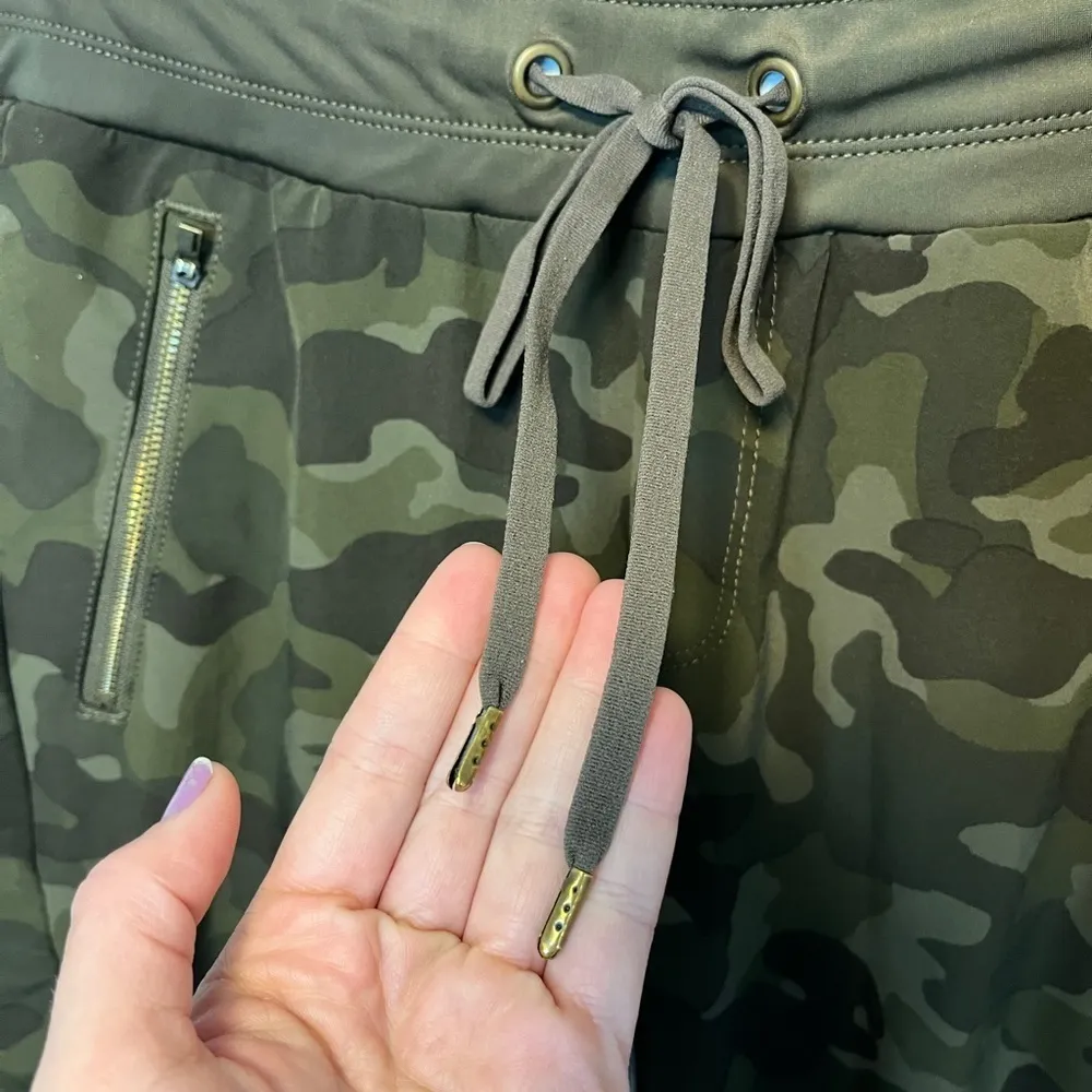 Anthropologie Marrakech Camo Jogger Pull On Pant Sz 4 - Image 5