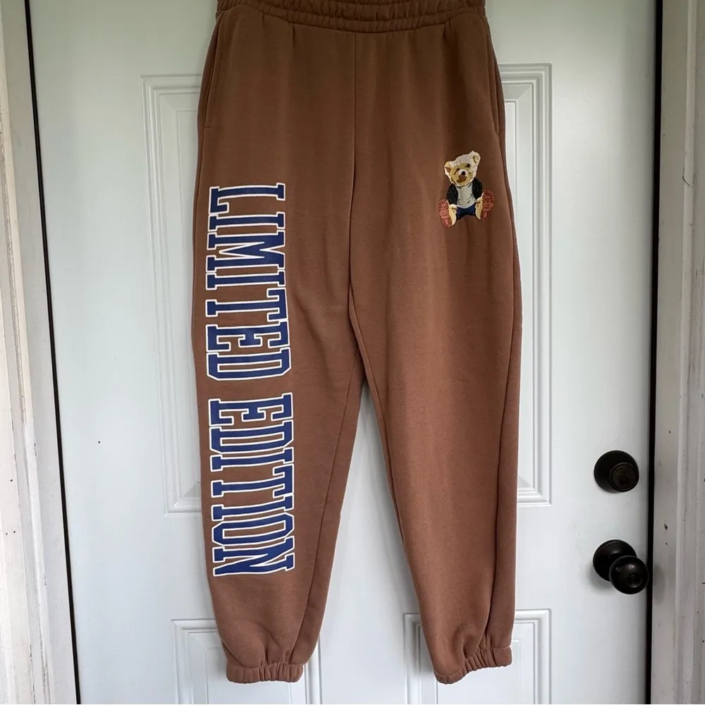 Love Streak Brown Bear Graphic Hoodie and Joggers Set Medium - Image 4