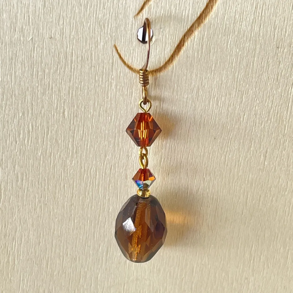 Amber Color Brown Faceted Glass and Bead Dangle Earrings - Image 3