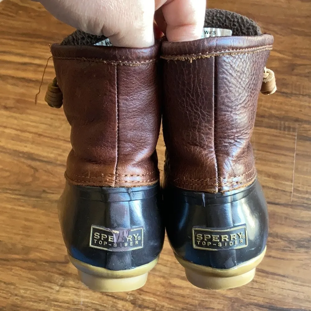 top sider Duck Boots Size 6 - Image 4