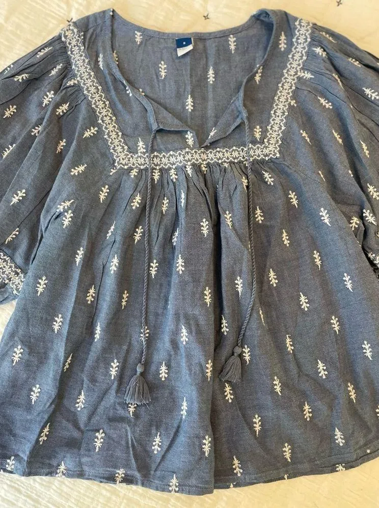 OLD NAVY Puffed-Sleeve Embroidered Poet Swing Blouse Size S NWT - Image 5