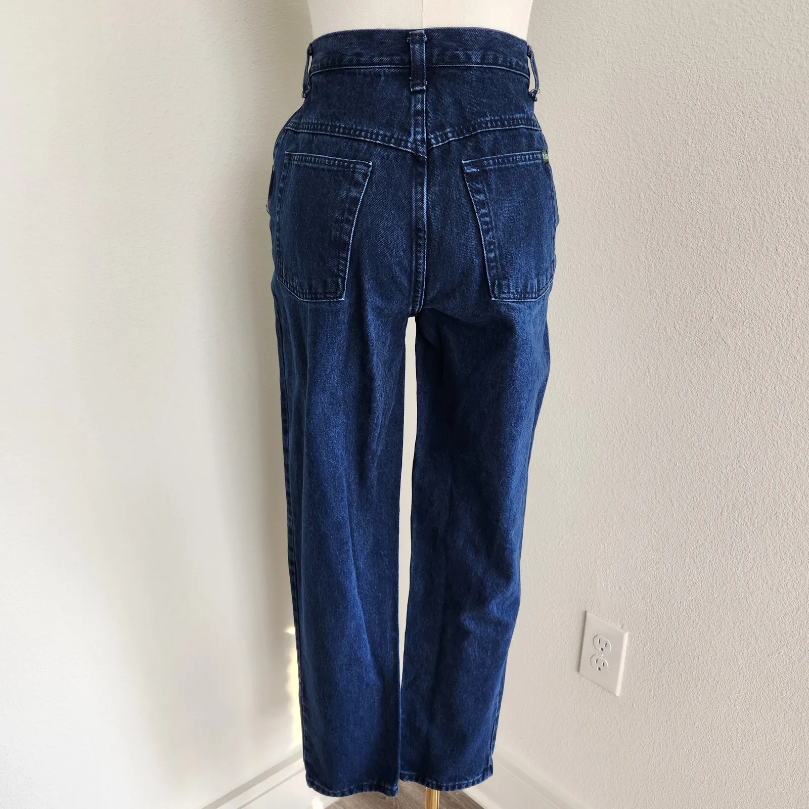 Vintage Northern Reflections Dark Wash High Waisted Mom Jeans Taper Leg Jeans 8 - Image 6