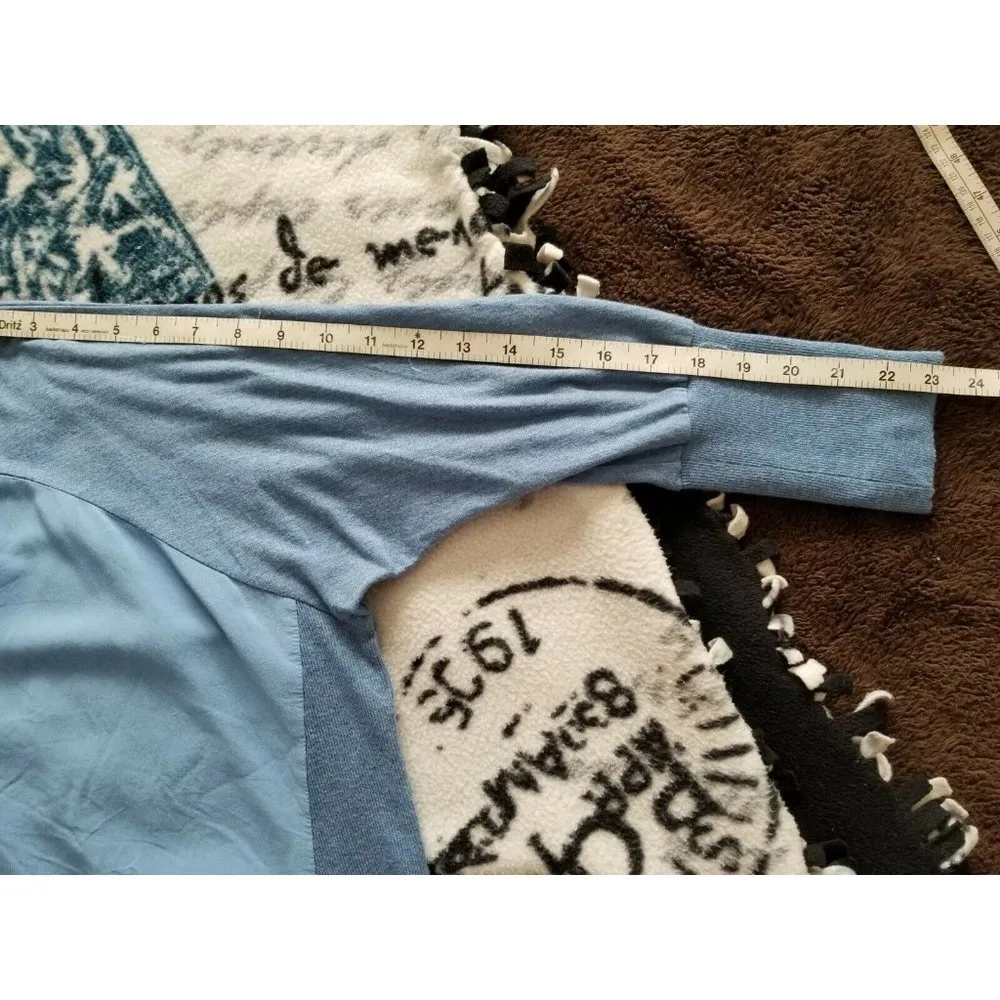 Two by Vince Camuto Blouse Top 3/4 Sleeve Two Blue Shades V Neck Size Small - Image 8